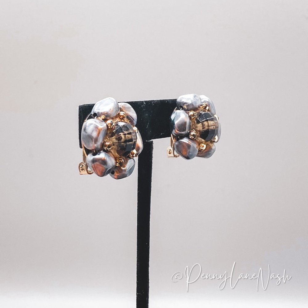 Vintage Silver Bead Flower Cluster Stud Earrings - Picture 2 of 7